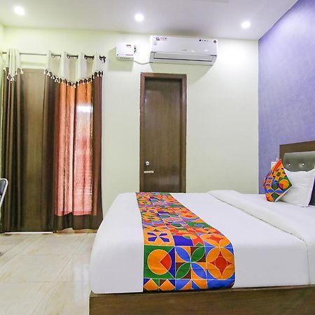 OYO 7724 Hotel Pr Chandigarh Bagian luar foto