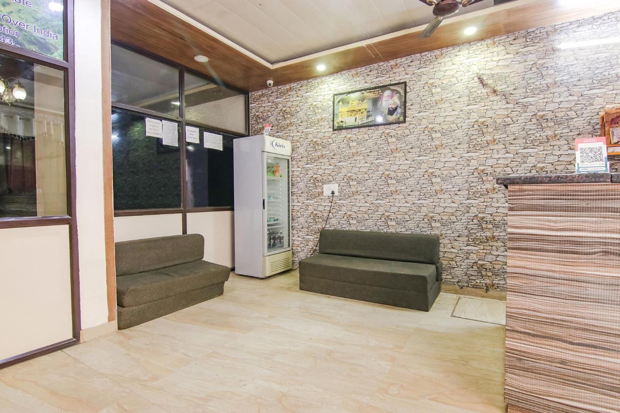 OYO 7724 Hotel Pr Chandigarh Bagian luar foto