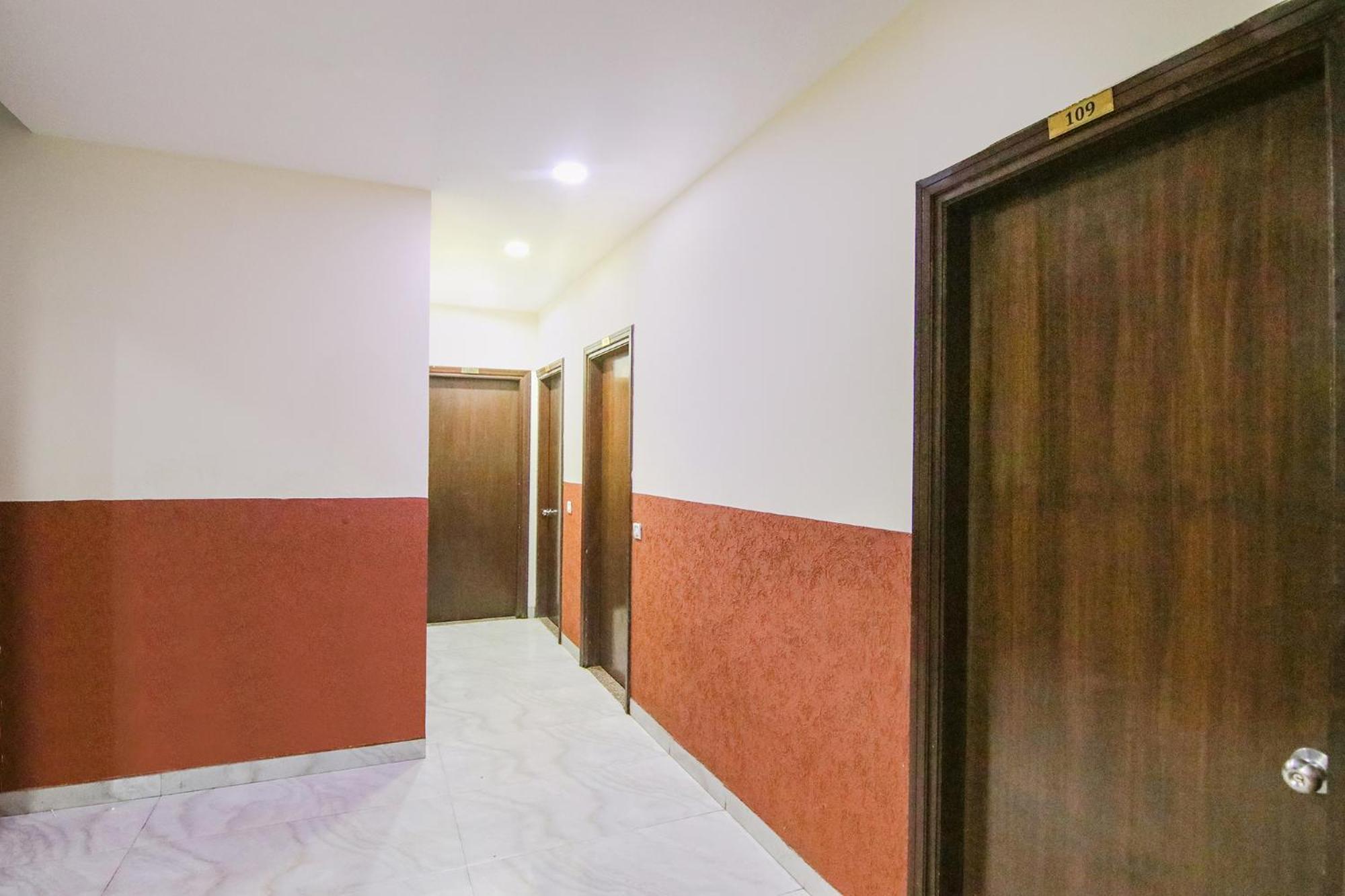 OYO 7724 Hotel Pr Chandigarh Bagian luar foto