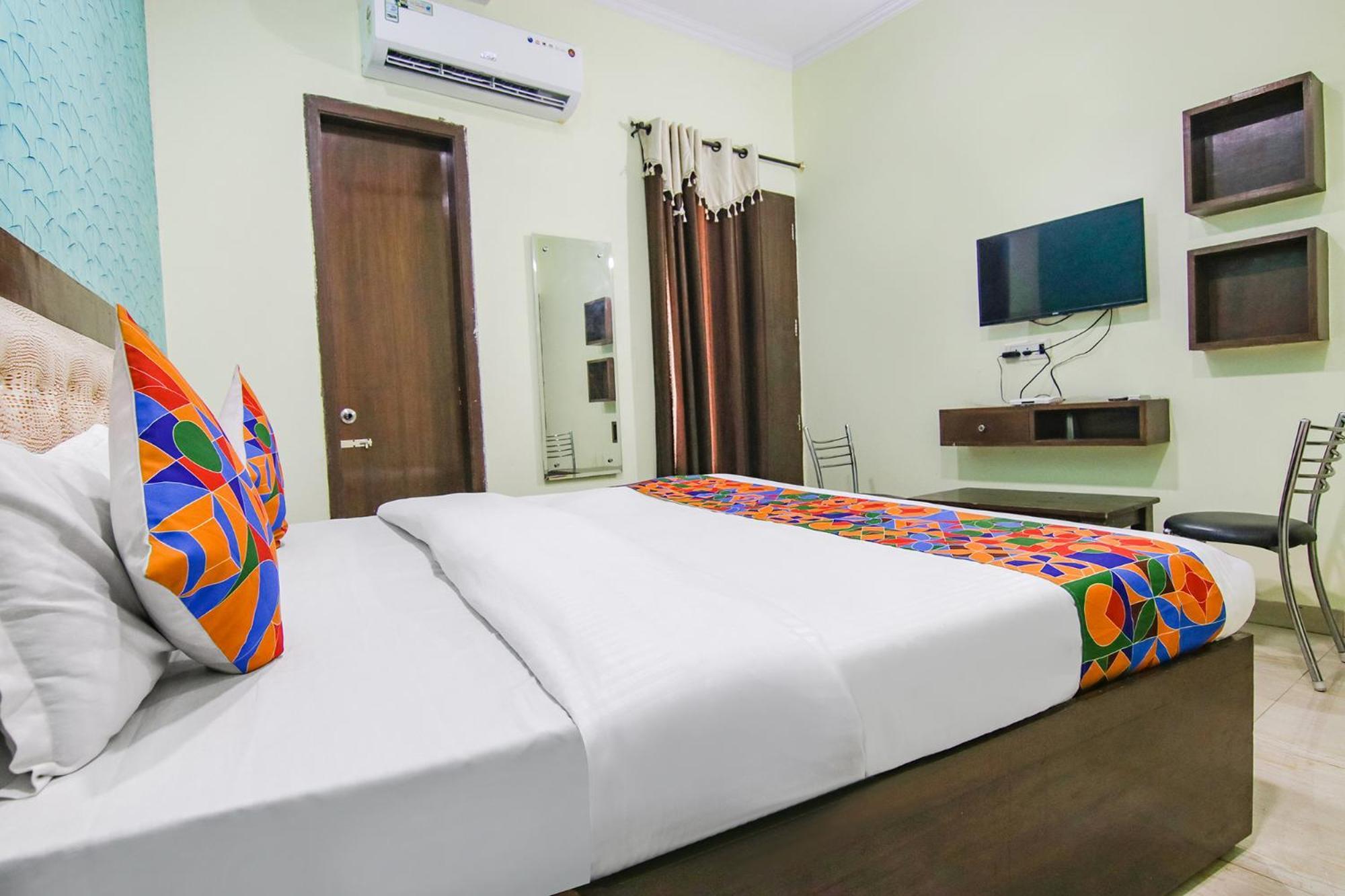 OYO 7724 Hotel Pr Chandigarh Bagian luar foto