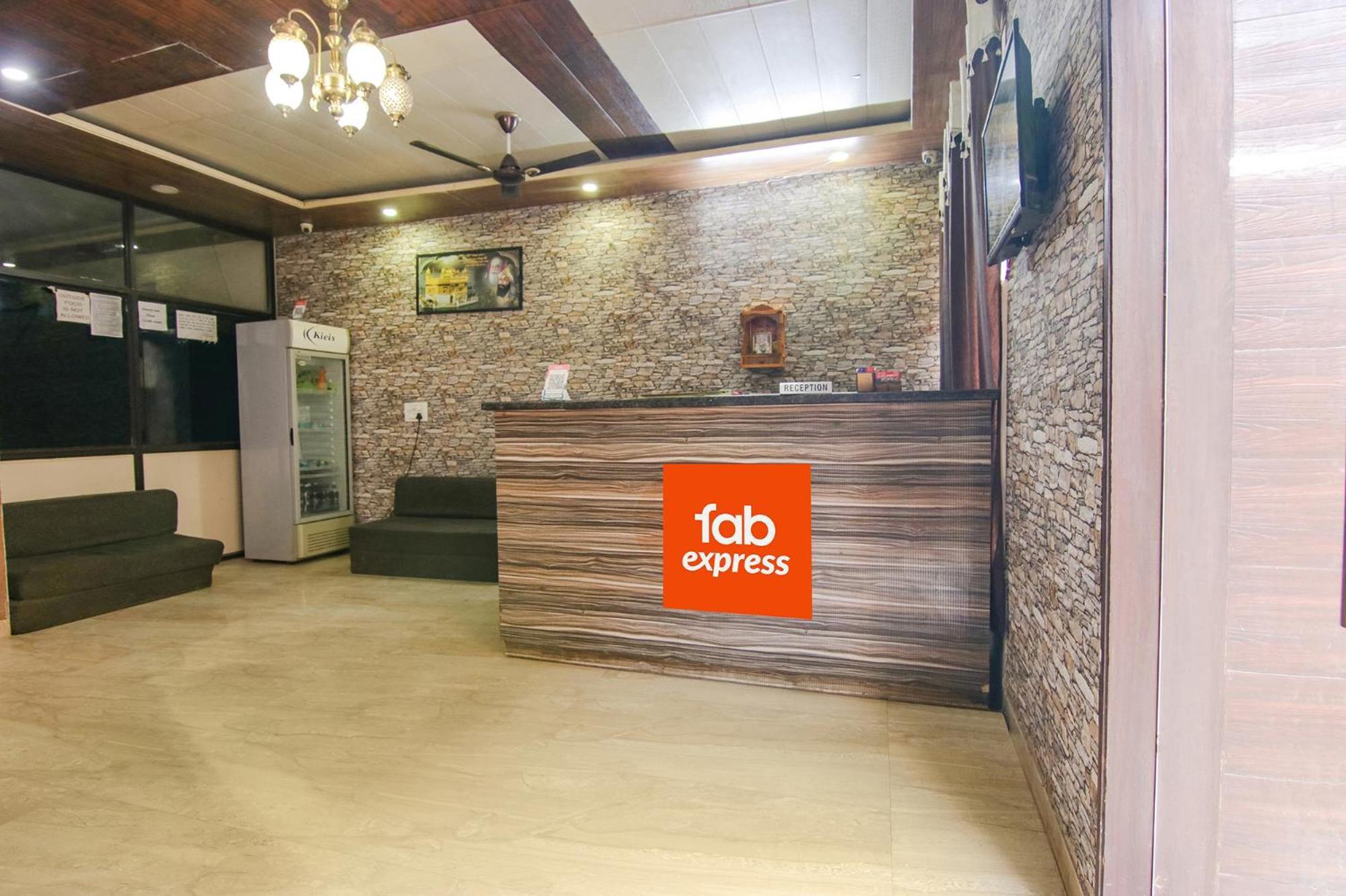 OYO 7724 Hotel Pr Chandigarh Bagian luar foto